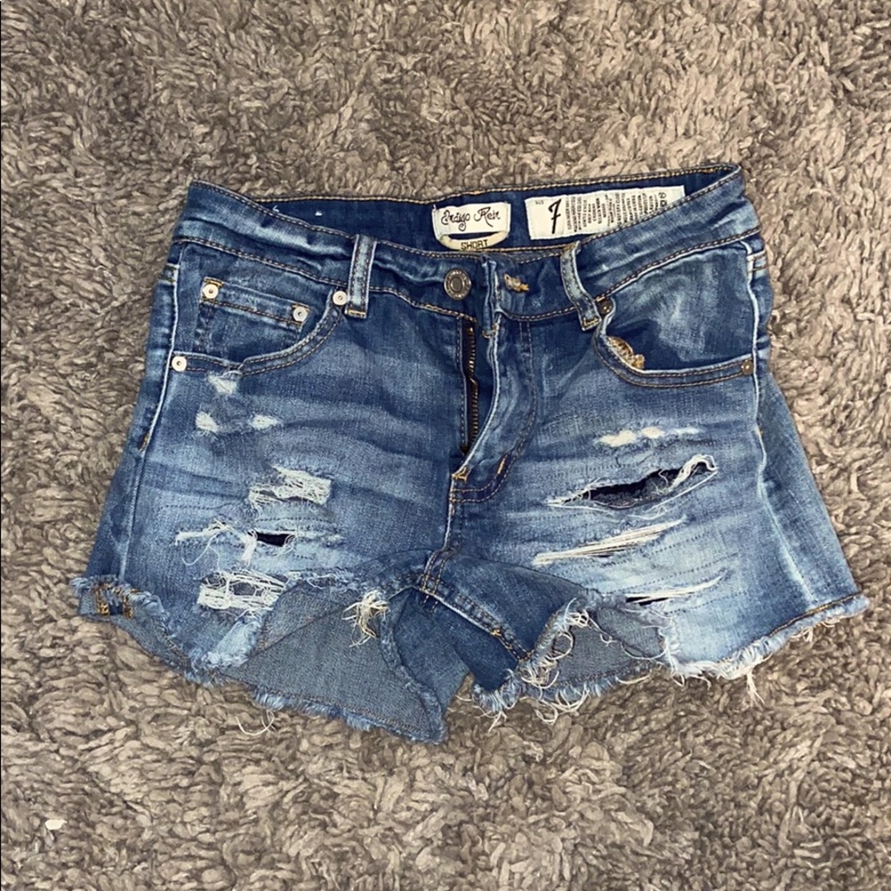 Short jean shorts!